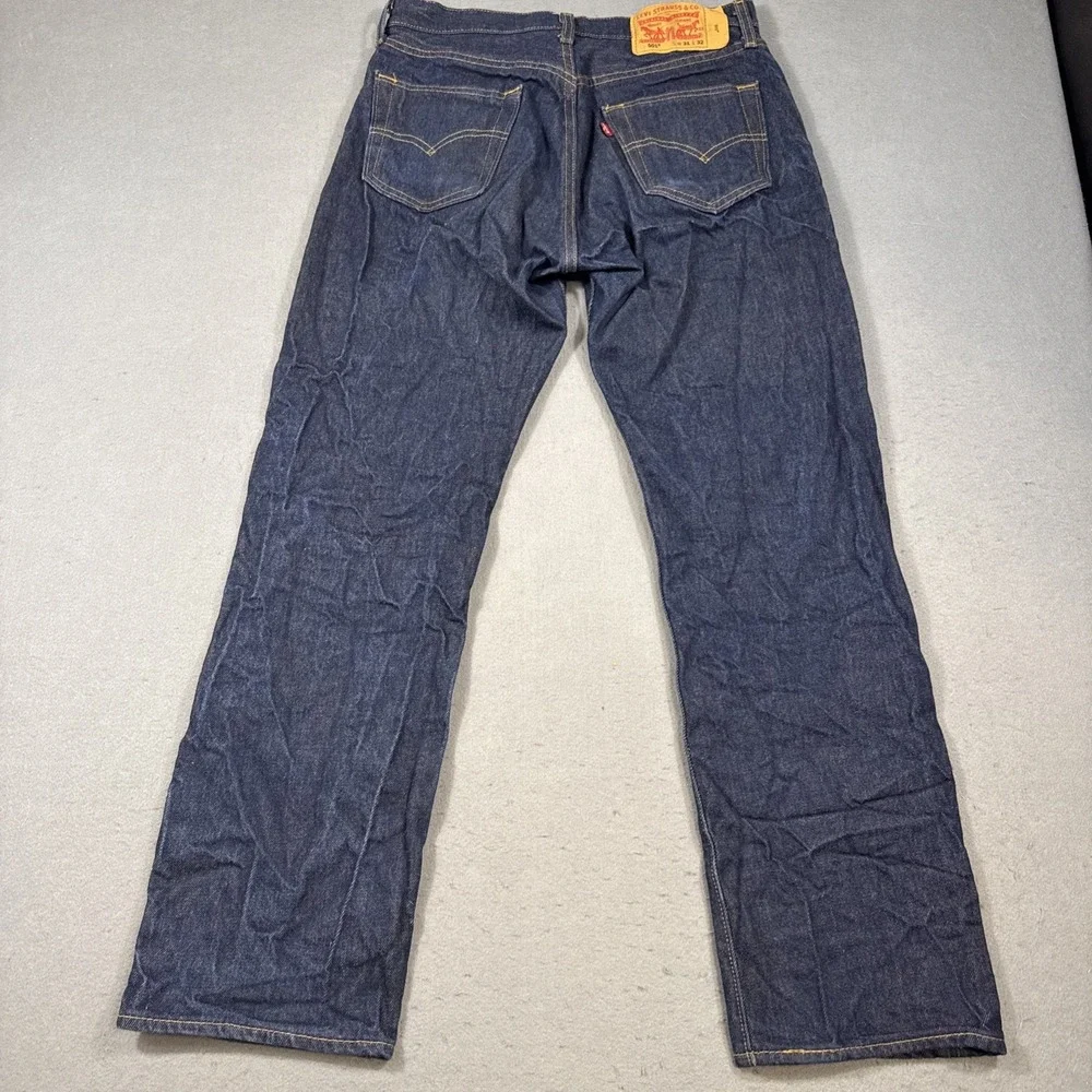 Levi's 501 Straight Fit Men's Jeans Button Fly 31×32 (actual 31×31)‎